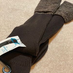 HUE Slouchy Over-The-Knee Socks in Espresso
